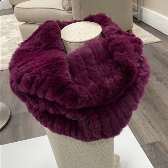 Nicole Miller infinity scarf - Picture 3 of 5